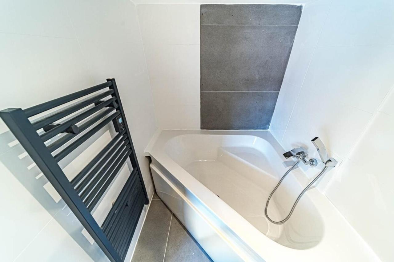 The Pizay Duplex Cozy 2 People - Metro Hotel De Ville Lyon Exteriör bild